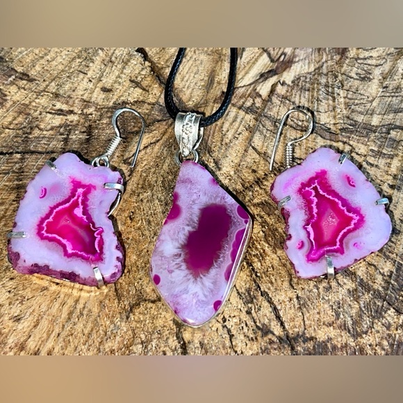 Pink Drusy Solar Agate Pendant & Earrings Set - Picture 8 of 11